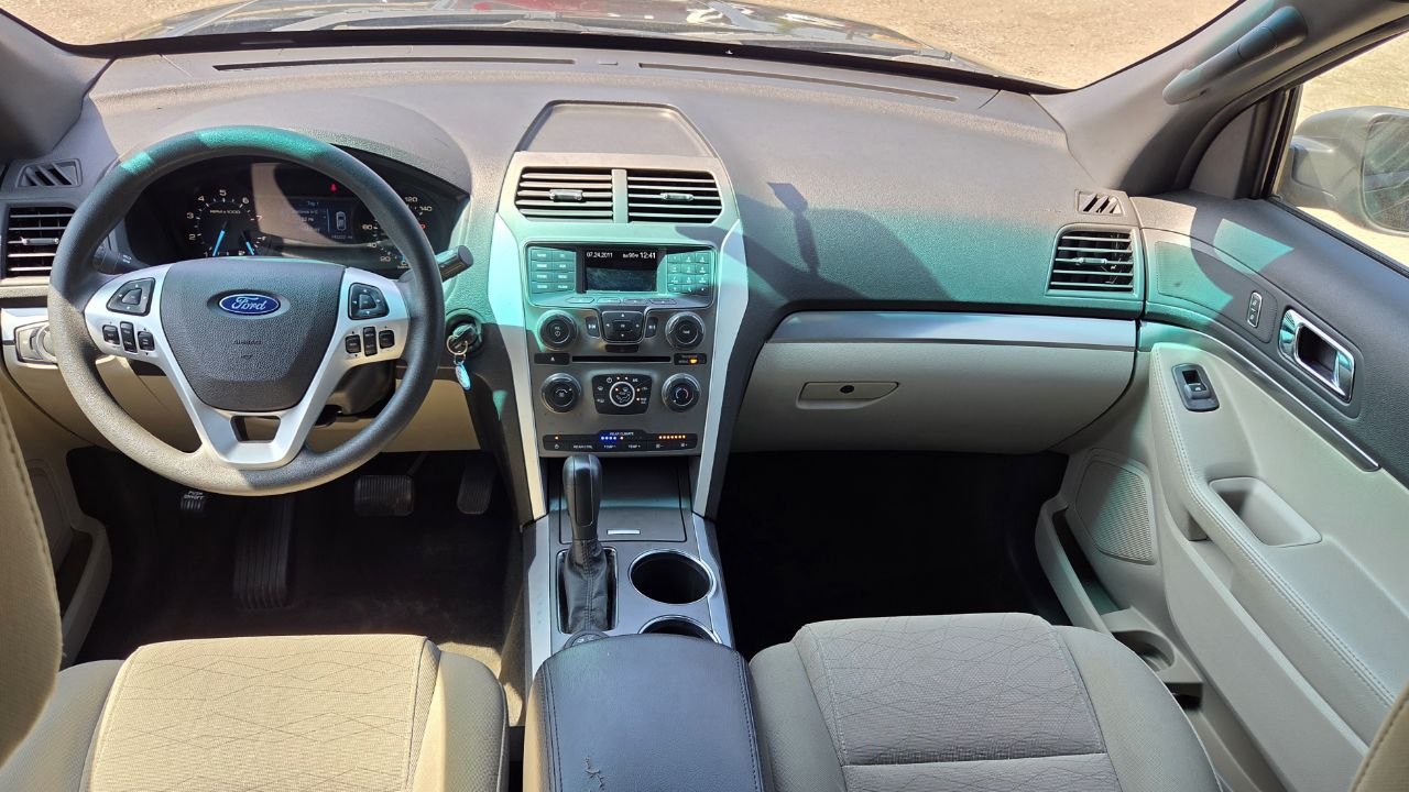 2011 Ford Explorer Base - Photo 8